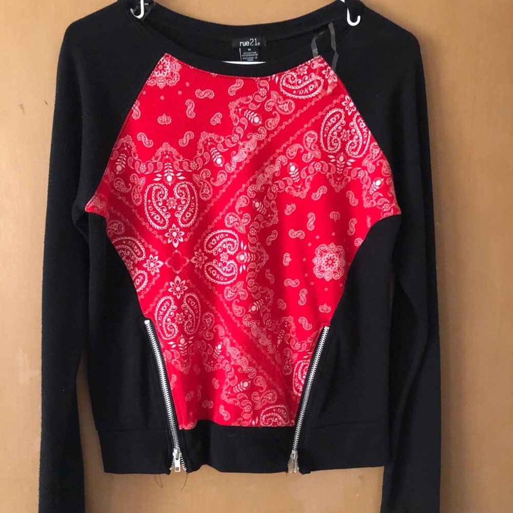 Cute Rue 21 bandana day print long sleeve!!
